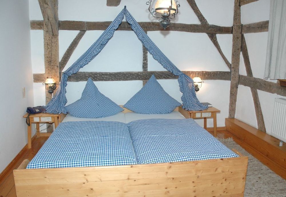 Landhaus Zum Falken Tauberzell Dış mekan fotoğraf